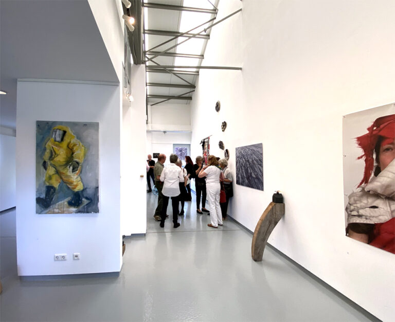 Read more about the article TELPOST RIVERDATE VERNISSAGE